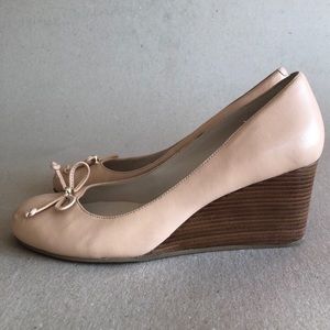 Light neutral Cole Haan wedges